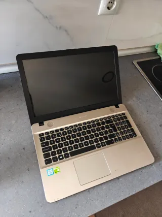 Portátil Asus F541U Dorado/Plateado