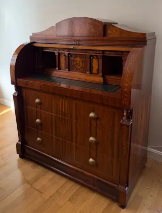 Muebles antiguos pero de calidad. Precio preguntar