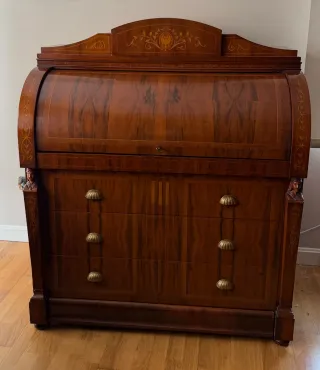 Muebles antiguos pero de calidad. Precio preguntar