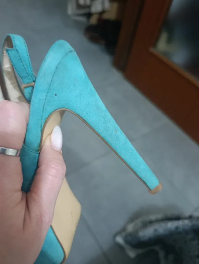 Scarpe Bata azzurre scamosciate Tg 39