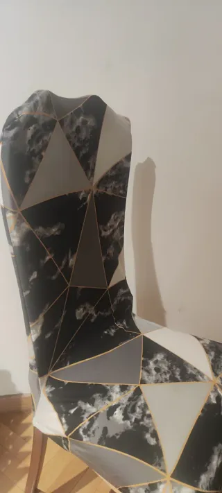 Sillas de madera tapizadas