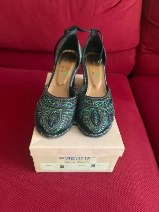 Zapatos de fiesta bordados Talla 39