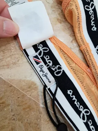 Sujetador Pepe Jeans naranja sin estrenar.