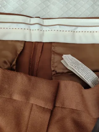 Pantalón Massimo Dutti marrón nuevo