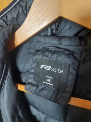 Plumas con capucha, un solo uso.