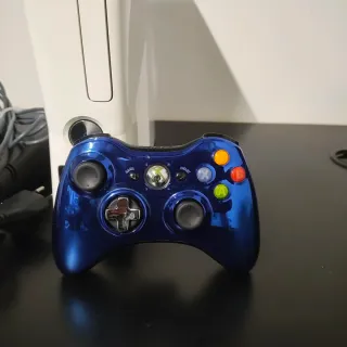 Xbox 360 Slim 250gb completa