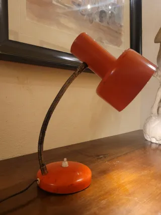 Lampada da tavolo vintage arancione