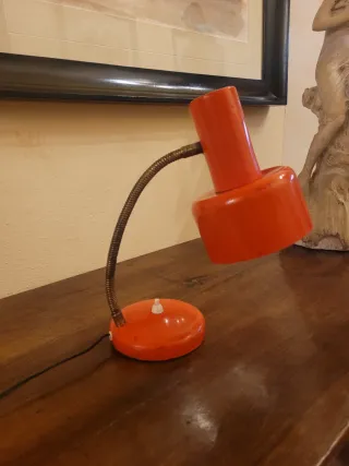 Lampada da tavolo vintage arancione