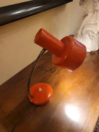 Lampada da tavolo vintage arancione