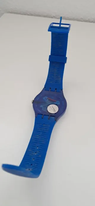 Reloj Swatch Swiss Azul y Rojo