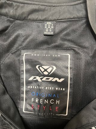 Chaqueta de Moto IXON Negra