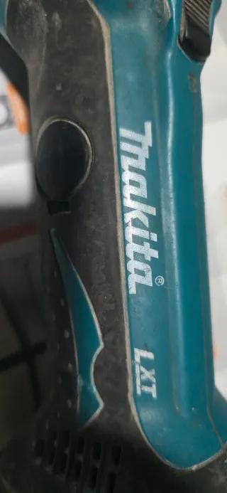 Amoladora Makita DGA452 18V