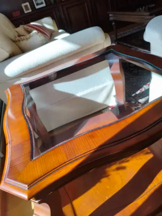 Mesa auxiliar madera y cristal biselado