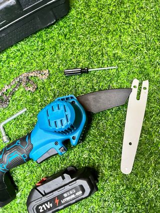 Mini Sierra Eléctrica Inalámbrica