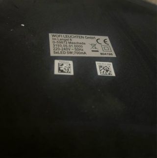 Lámpara de pie LED plateada