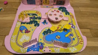 Casita Pin y Pon con accesorios