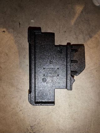 Protector Batería Maletero VW Golf V R32 Original