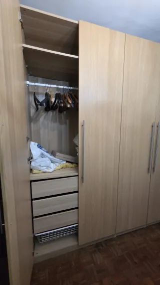 Armario 4 puertas madera y metal