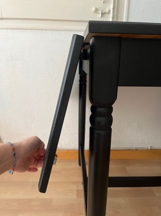 Mesa de madera negra alas abatible