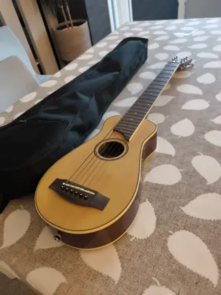 Guitarra acústica de viaje Johnson JTR-1