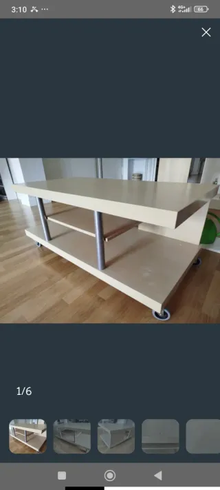 Mesa de TV con ruedas