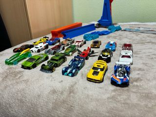 Hot Wheels Track Builder System