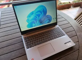 Computer portatile Lenovo IdeaPad S145 grigio/argento