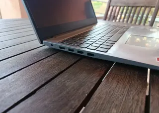 Computer portatile Lenovo IdeaPad S145 grigio/argento