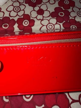 Neceser Kiko Milano Rojo