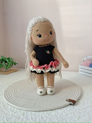 Muñeca Crochet Artesanal