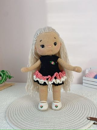 Muñeca Crochet Artesanal