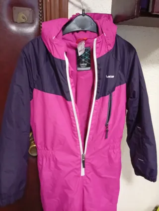 Mono de nieve rosa y morado para niño. Talla 8.