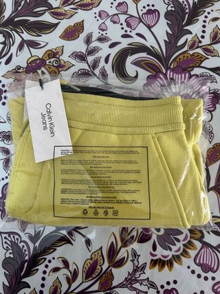 Pantalones Calvin Klein Jeans Amarillos Unisex