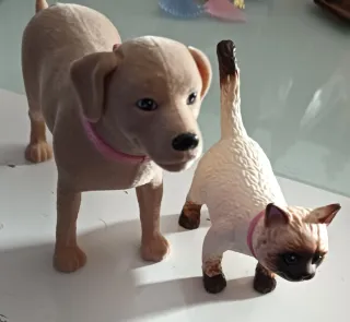 Perro Tanner de Barbie y Gata Mika de Teresa 2006