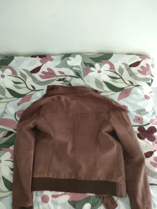 Chaqueta Pull&Bear marrón