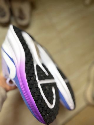 Zapatillas Nike Revolution Moradas y Azules