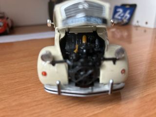 Citroen 2CV Welly 1:24
