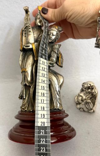 Antiche statuine argentate