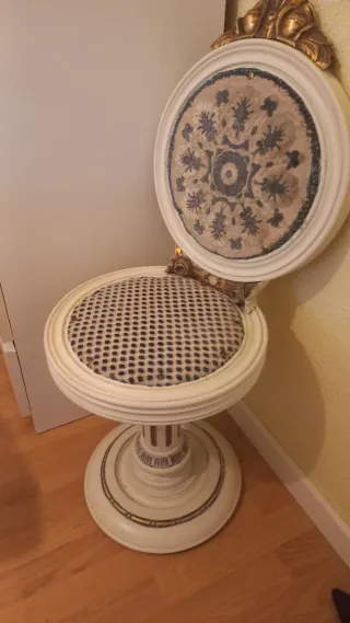 Silla decorativa estilo Luis XV