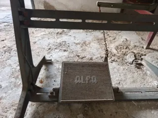 Máquina de coser Alfa antigua