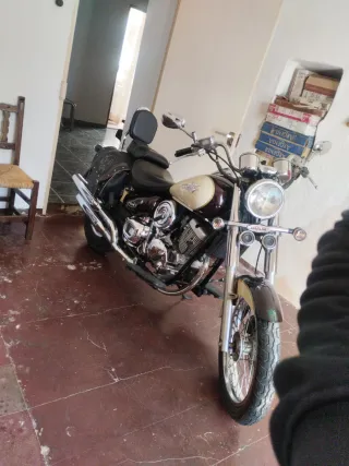 Daelim 125 Cruiser Beige/Marrón