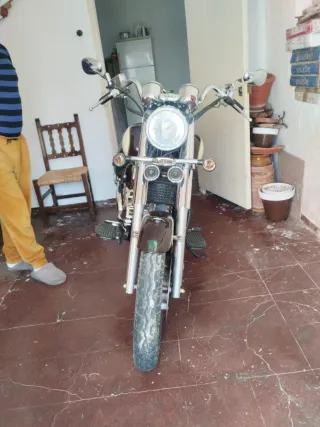 Daelim 125 Cruiser Beige/Marrón