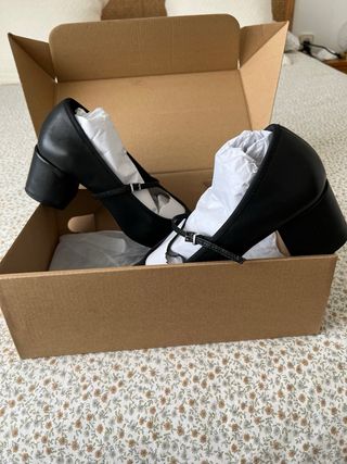 Zapatos Zara Piel Negros Talla 40.