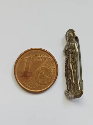 Broche antiguo religioso