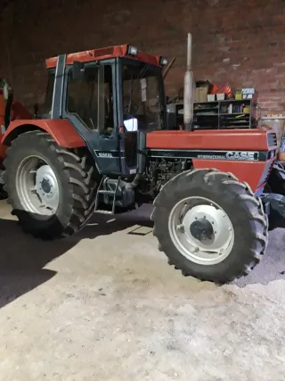 TRACTOR CASE IH 1056