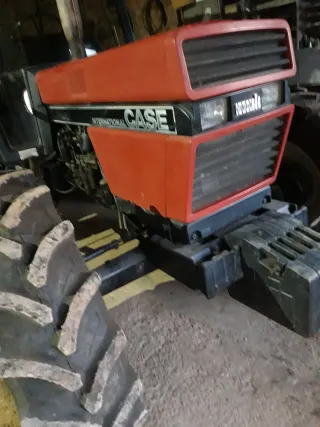 TRACTOR CASE IH 1056