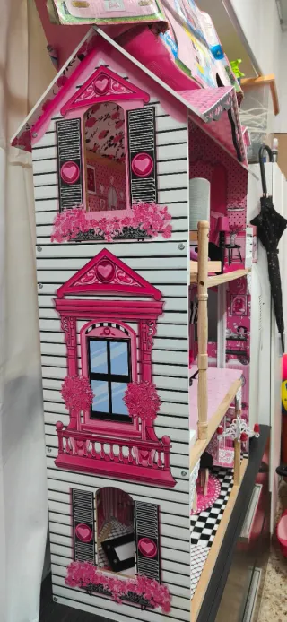 Casa de muñecas grande