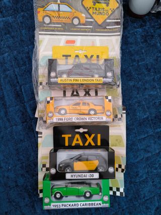 Colección 4 Taxis del Mundo Escala 1:38