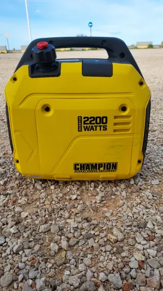 Generador Inversor Champion 2200W