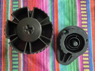 4 Patas regulables de plástico para muebles